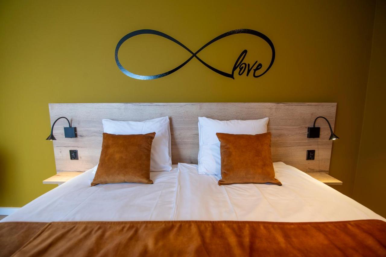 Hotel Onder De Linden Roden Dış mekan fotoğraf